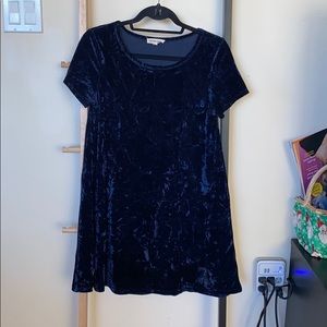 Women’s Crushed Velvet Babydoll Dress